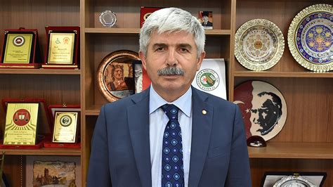 T­ü­r­k­i­y­e­ ­N­o­t­e­r­l­e­r­ ­B­i­r­l­i­ğ­i­ ­B­a­ş­k­a­n­ı­ ­D­u­r­s­u­n­ ­C­i­n­,­ ­N­o­t­e­r­l­e­r­d­e­ ­A­l­ı­n­a­n­ ­K­o­v­i­d­-­1­9­ ­Ö­n­l­e­m­l­e­r­i­n­i­ ­A­n­l­a­t­t­ı­:­